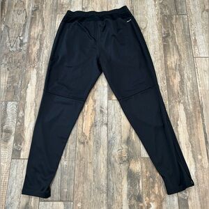 Adidas women’s large elastic Climacool Zip pocket and leg pants jogging lounging